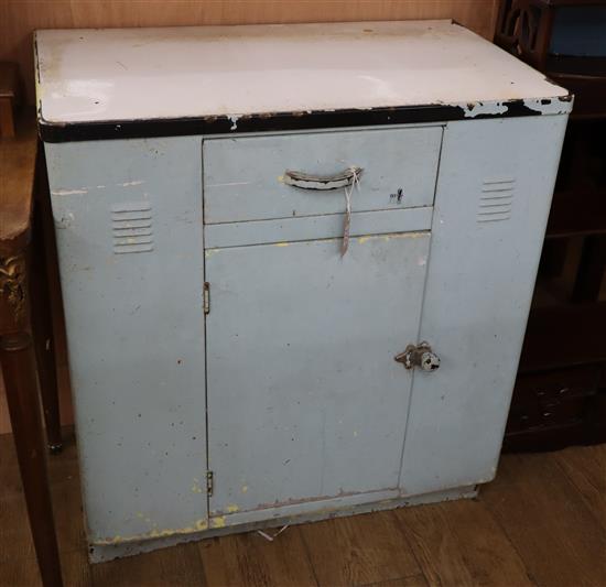 A French kitchen cabinet W.77cm